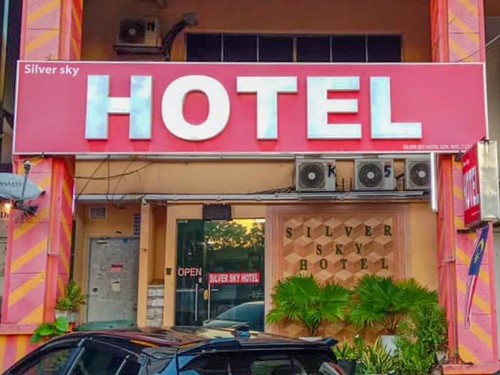 Varios Silver Sky Hotel