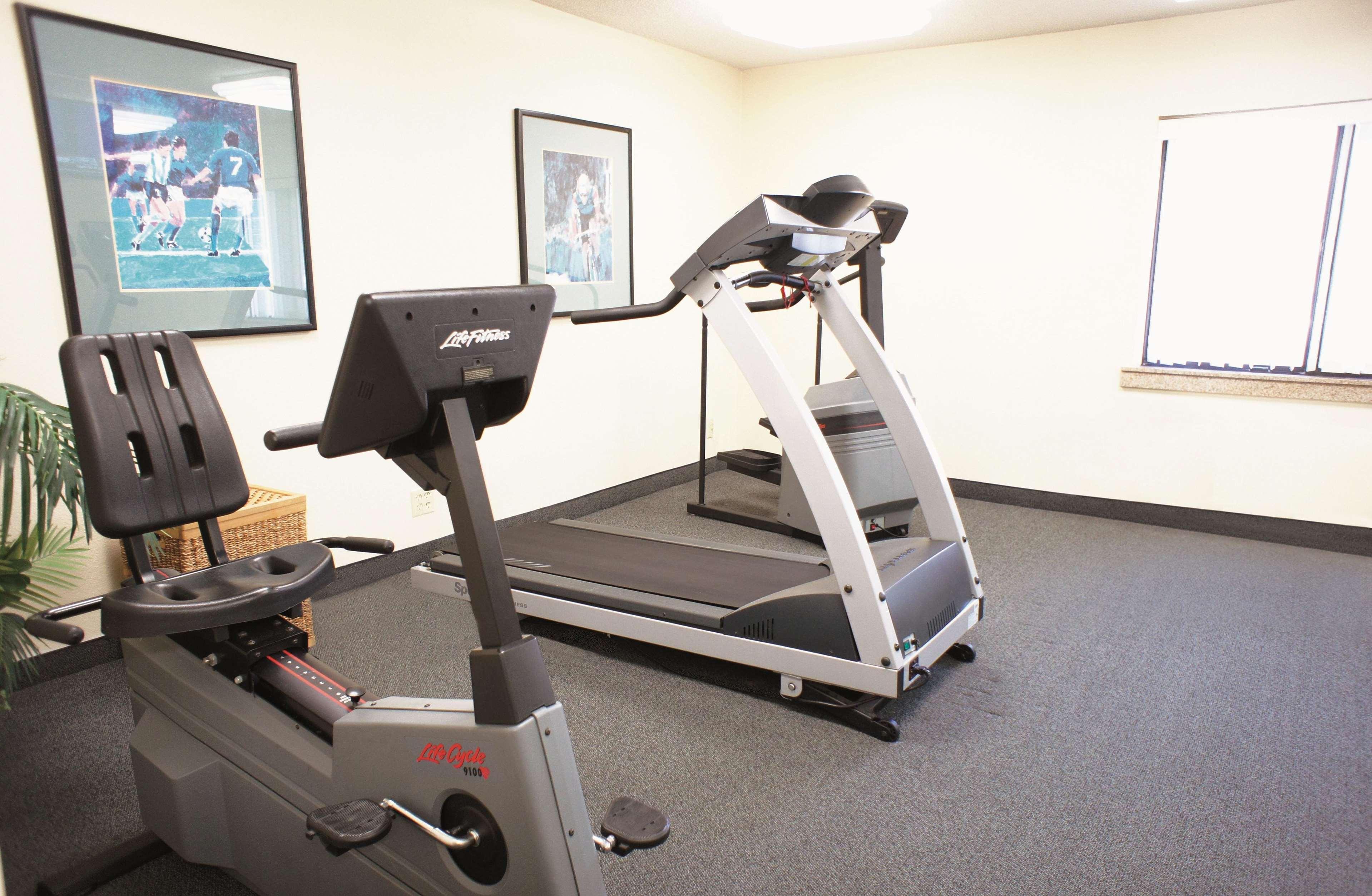 Gimnasio La Quinta Inn by Wyndham Indianapolis Airport Executive Dr