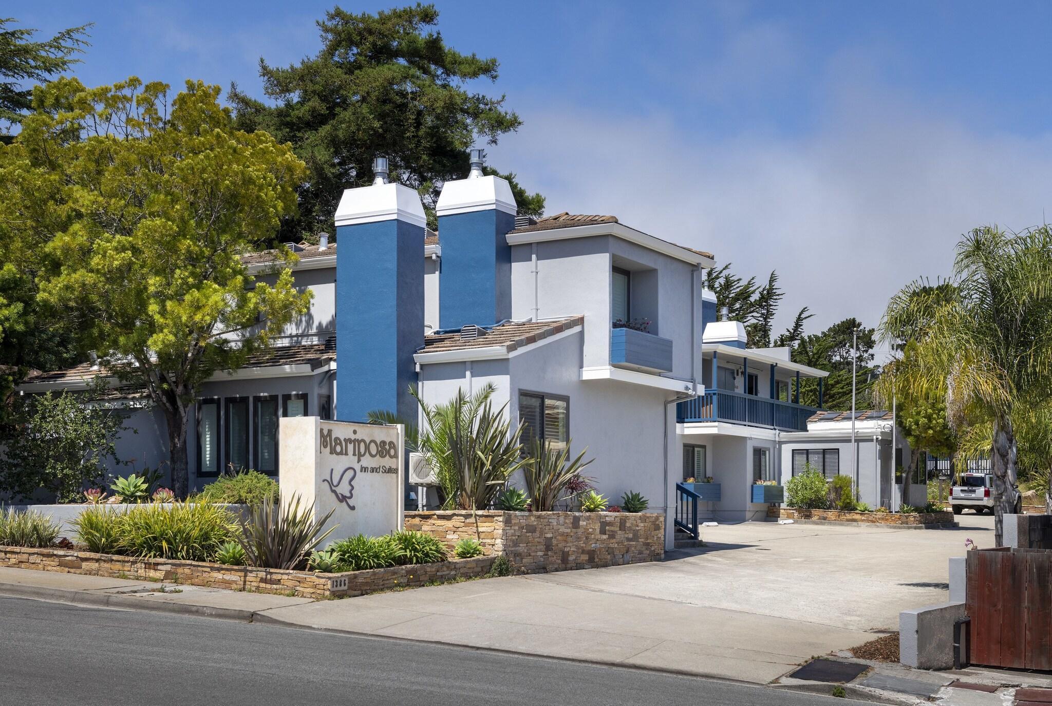 Vista Exterior Mariposa Inn & Suites