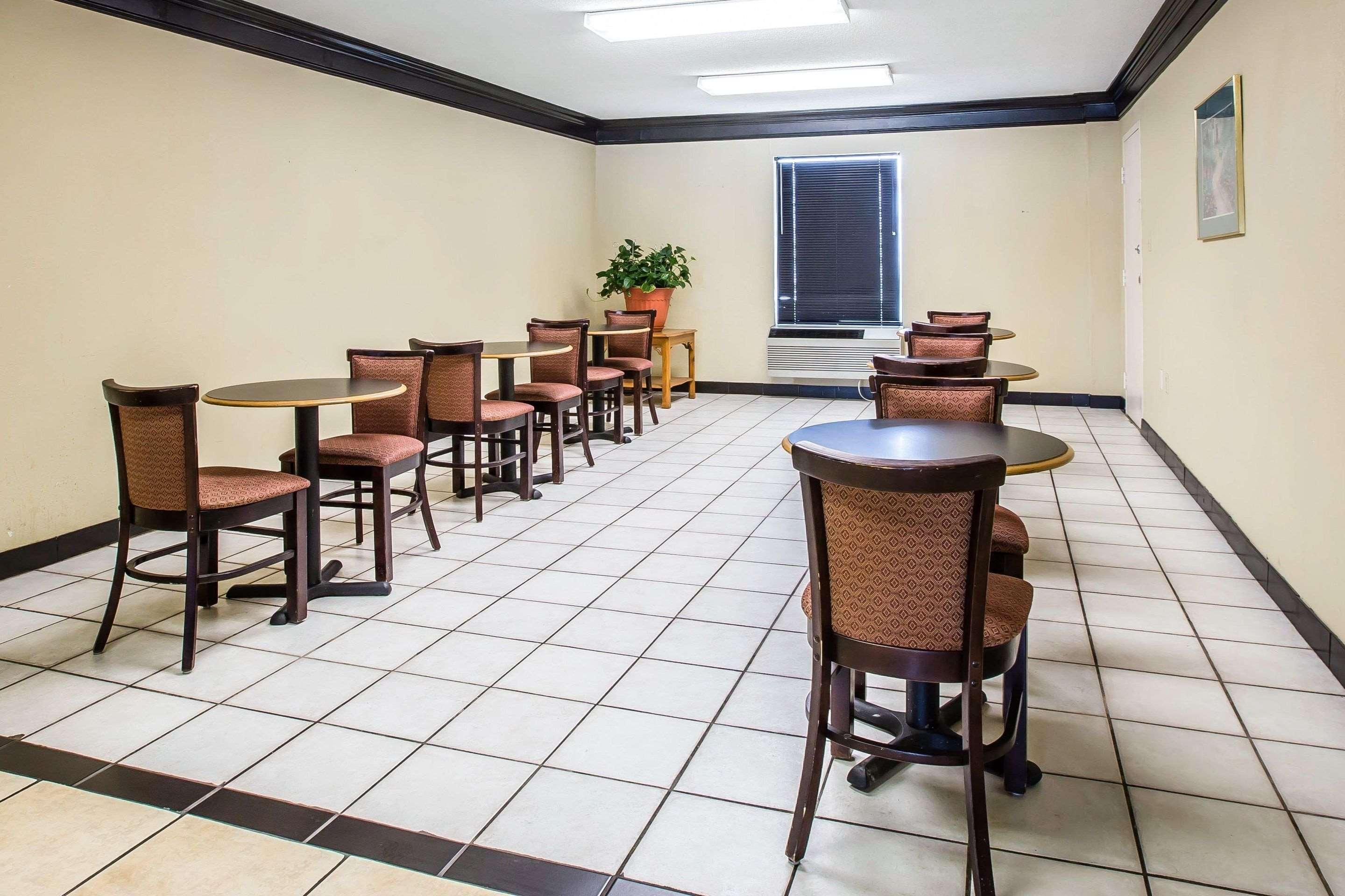 Restaurant Rodeway Inn Expo Center