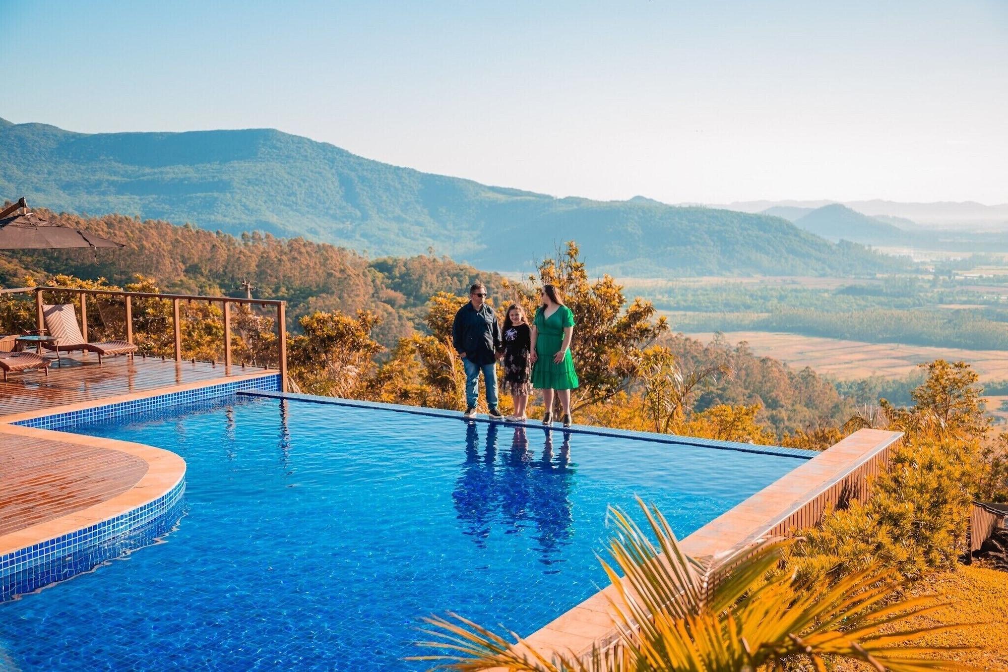 Vista Piscina Discovery Canyon