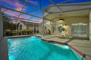 Alquiler Vacacional - Near Disney & Universal: Family Retreat in Orlando