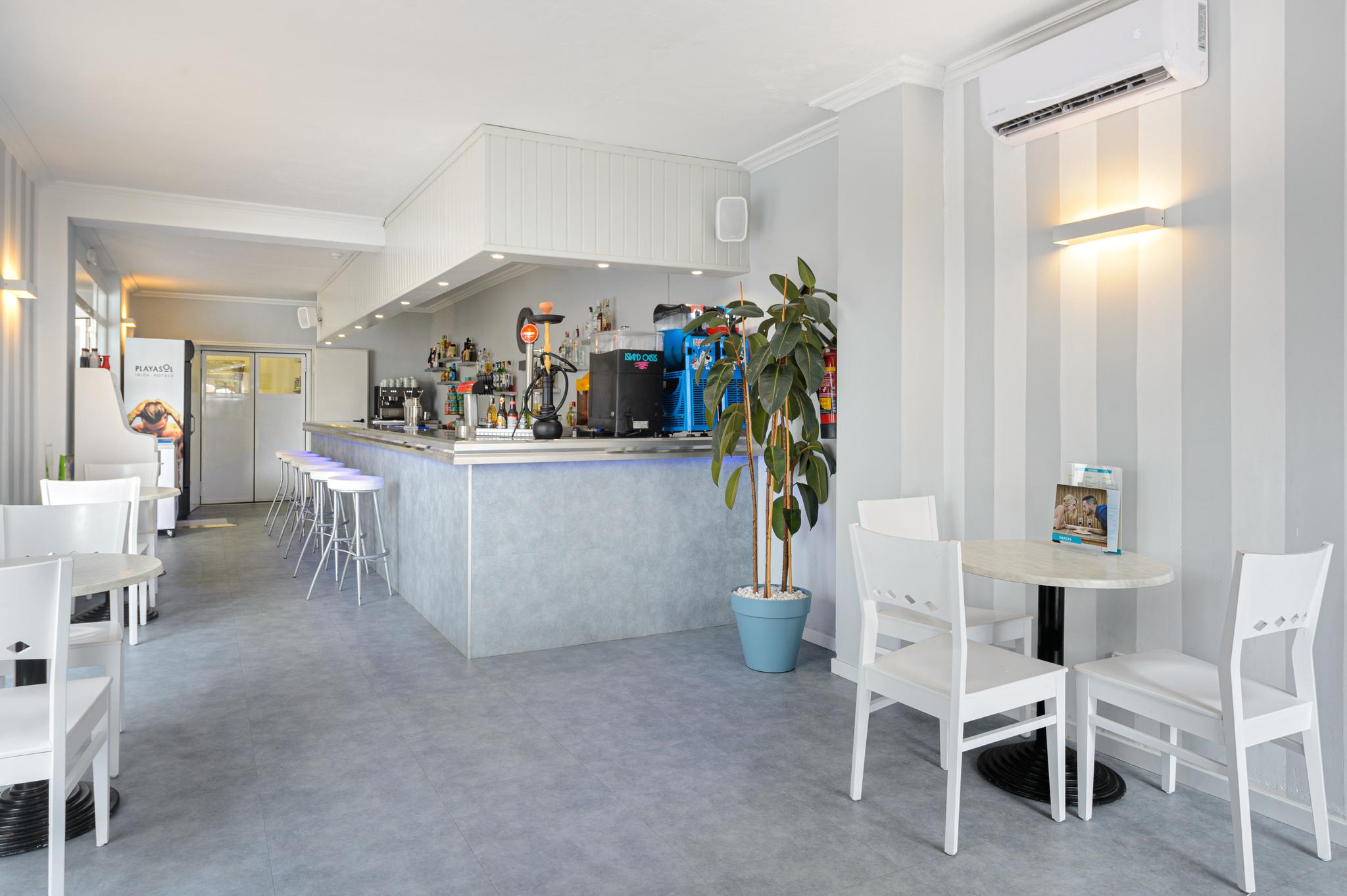 Bar/Salón Apartamentos Central City