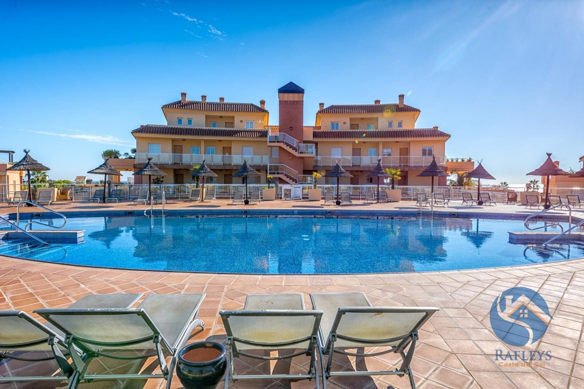 Vista Exterior Malibu 6 -lux. 2BR Sea View Condo in Club la Costa