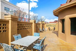 Alojamiento - La Quinta Inn & Suites Belton