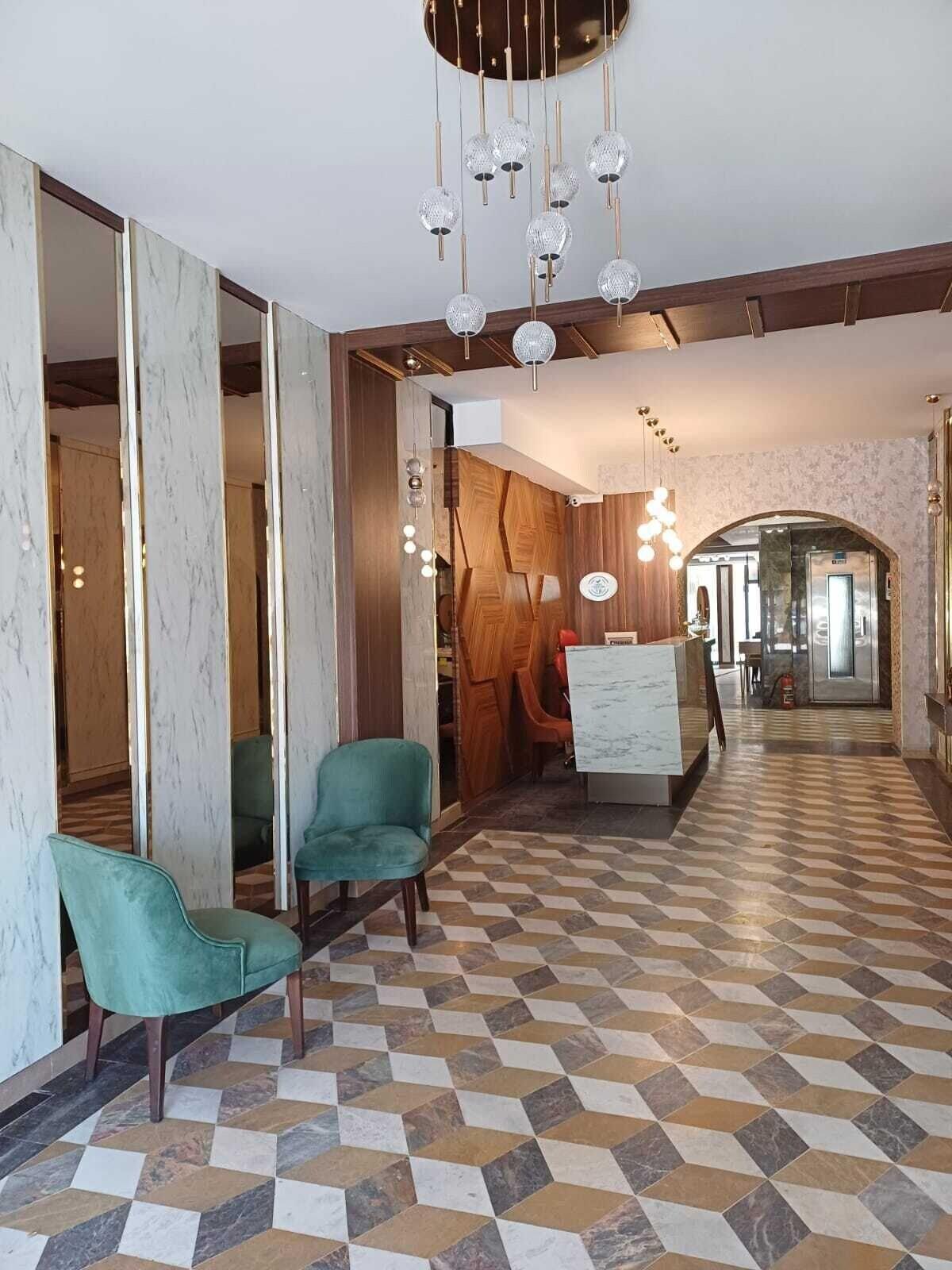 Vista Lobby Cenas Otel