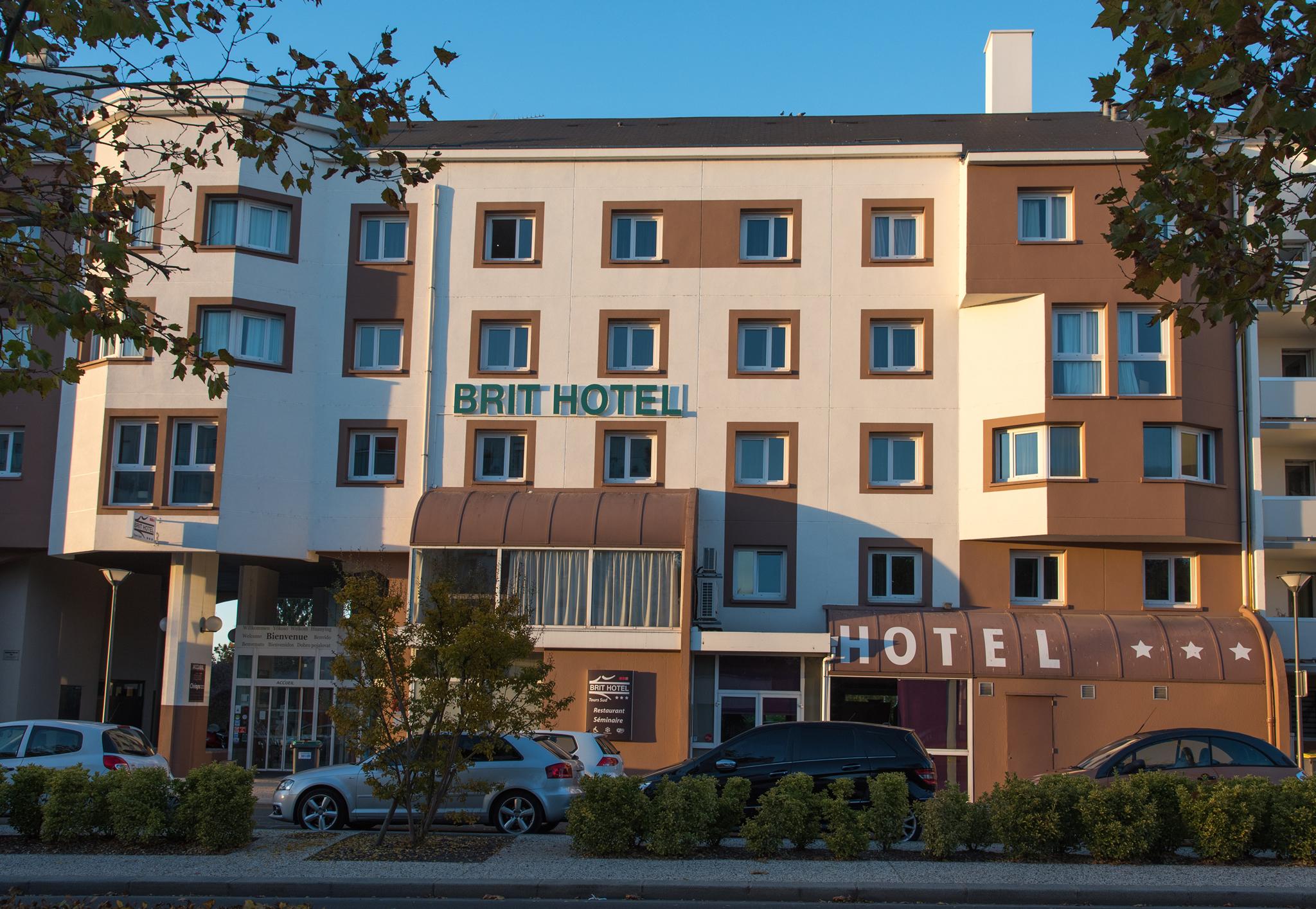 Vista Exterior Brit Hotel Tours Sud - Le Cheops