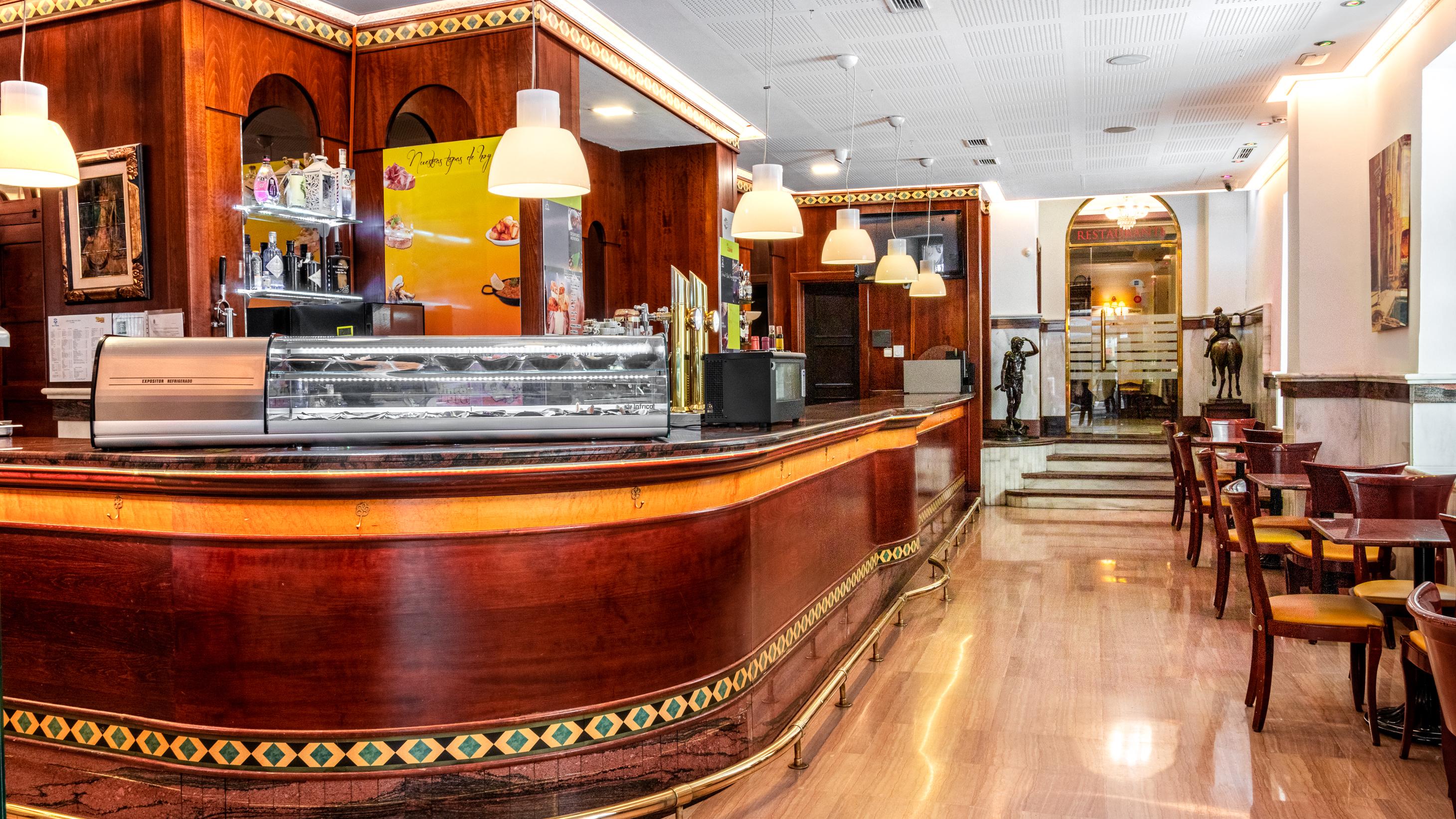 Bar/Salón Hotel Reina Cristina