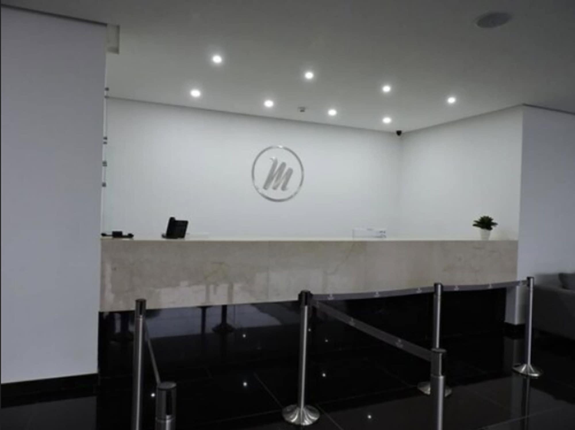 Vista Lobby Hotel Malibu