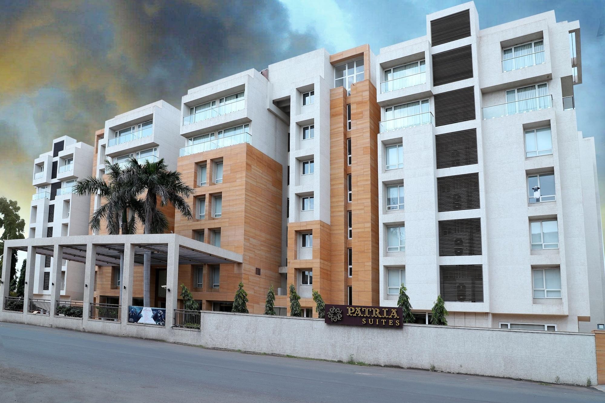 Vista Exterior Quality Inn Patria Suites, Rajkot