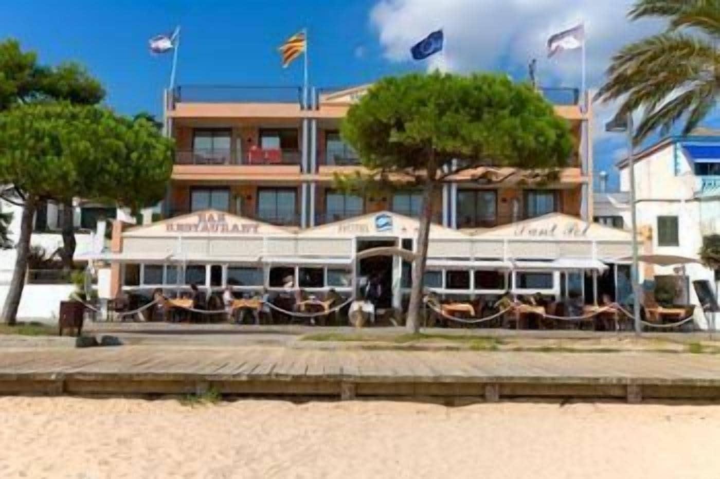 Vista Exterior Hotel Sant Pol