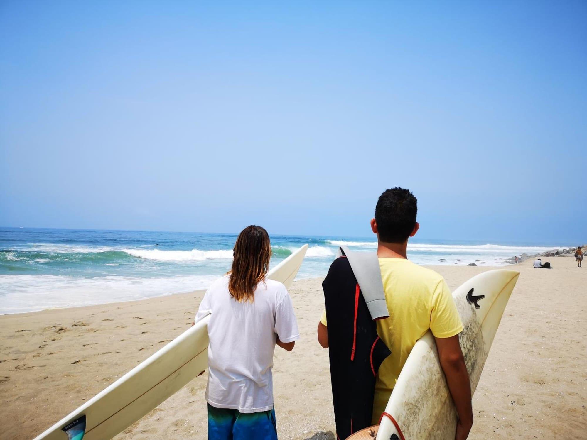 Playa Surfari Punta Rocas