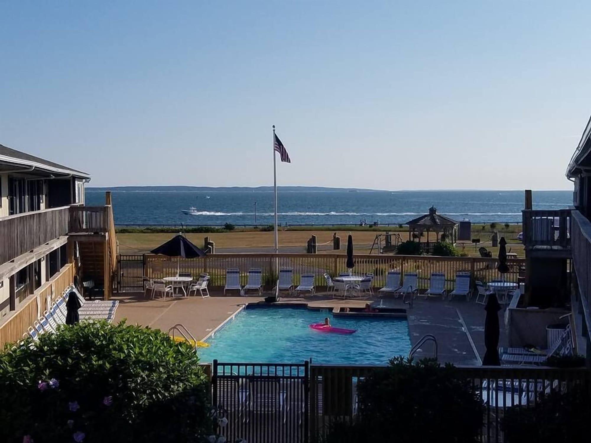 Vista Piscina Mariner's Point Resort