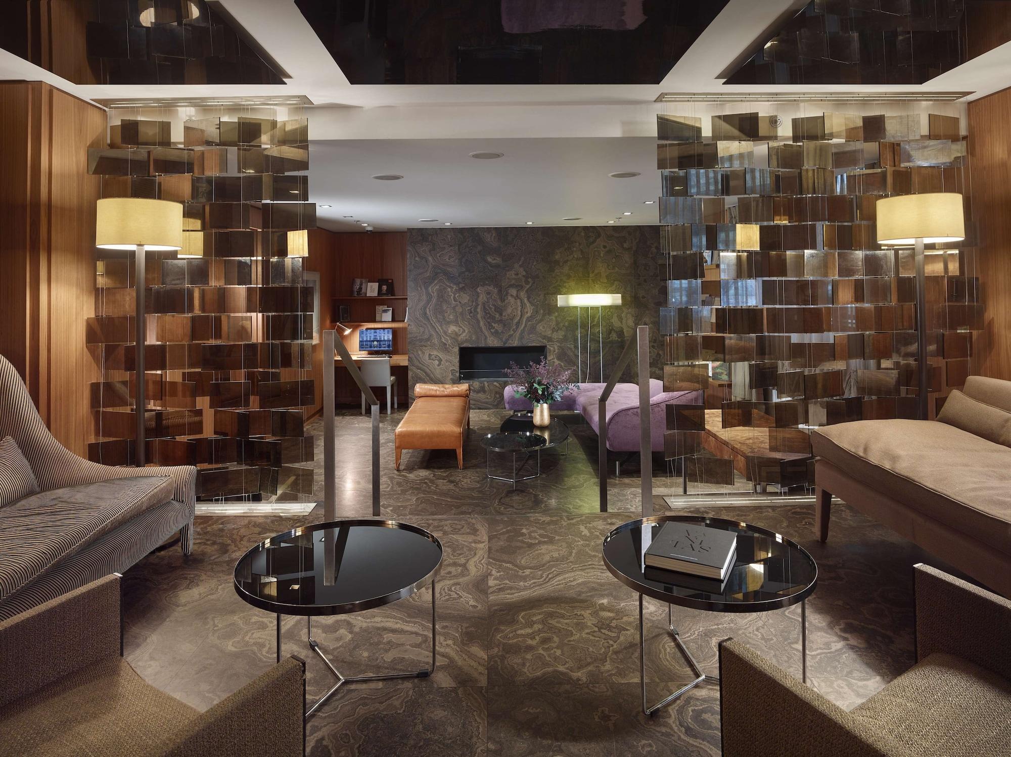 Vista Lobby The Emblem Prague Hotel - Preferred Hotels & Resorts