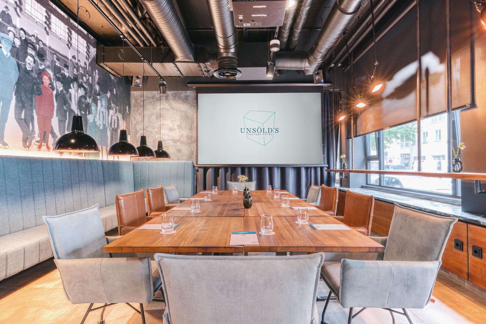 Sala de Reuniones Unsölds Factory Hotel