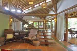 Alquiler Vacacional - Charming House  com piscina 100m do mar