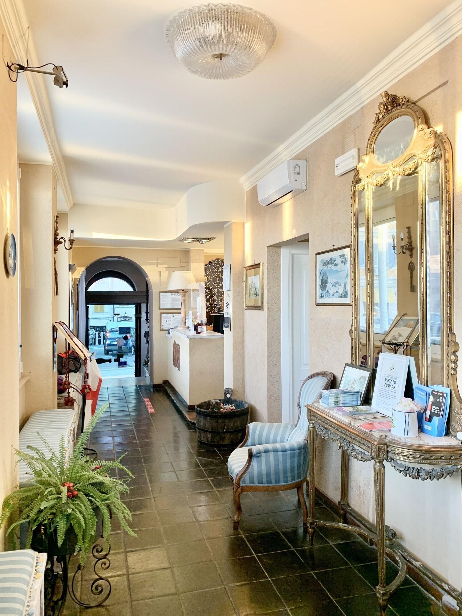 Vista Lobby Castello Miramare