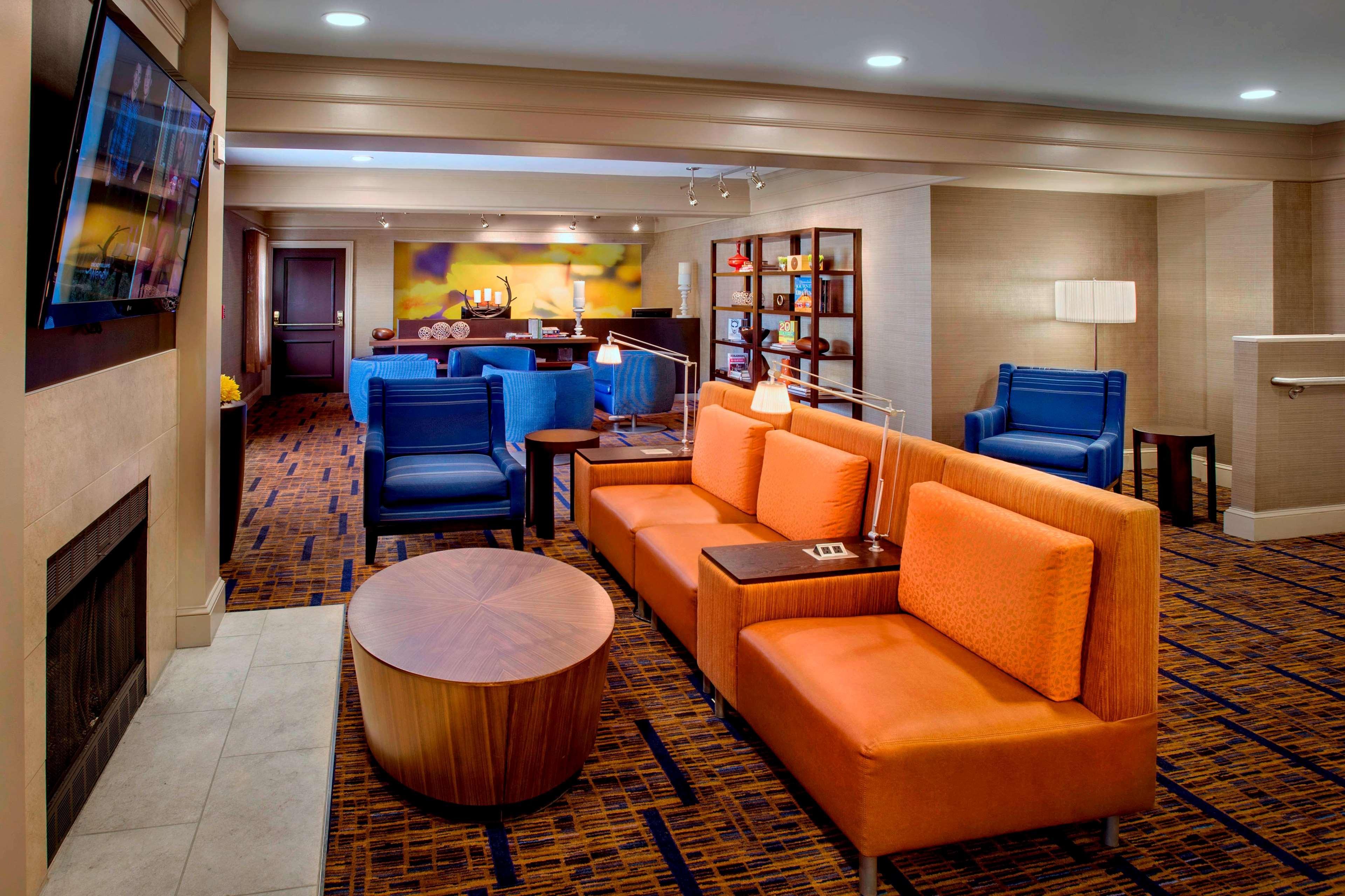 Vista Lobby Sonesta Select Boston Danvers