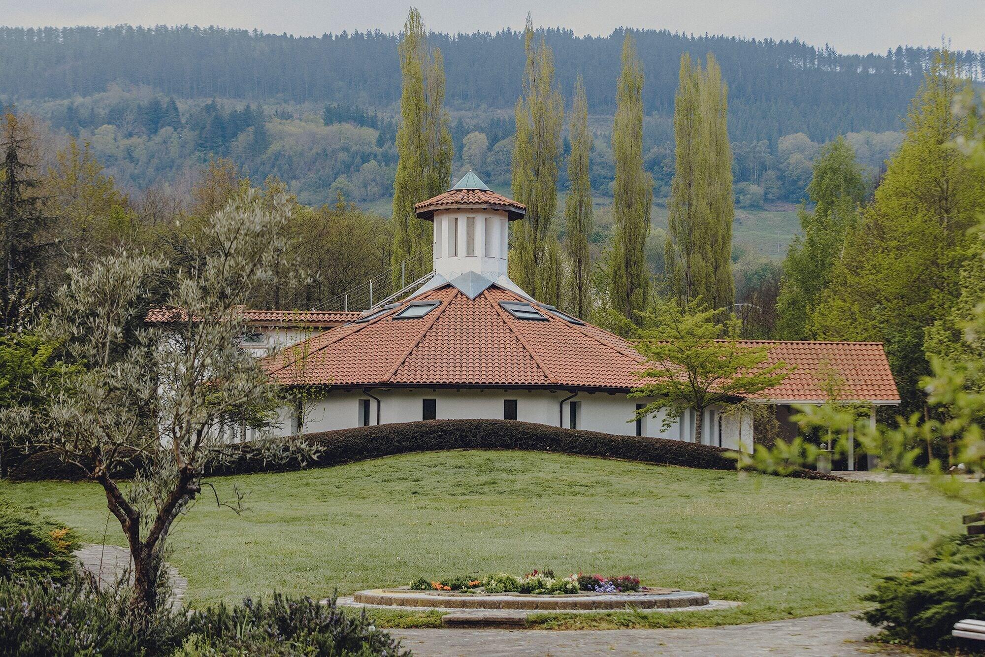 Varios Amalurra Ecohotel & Retreat Center