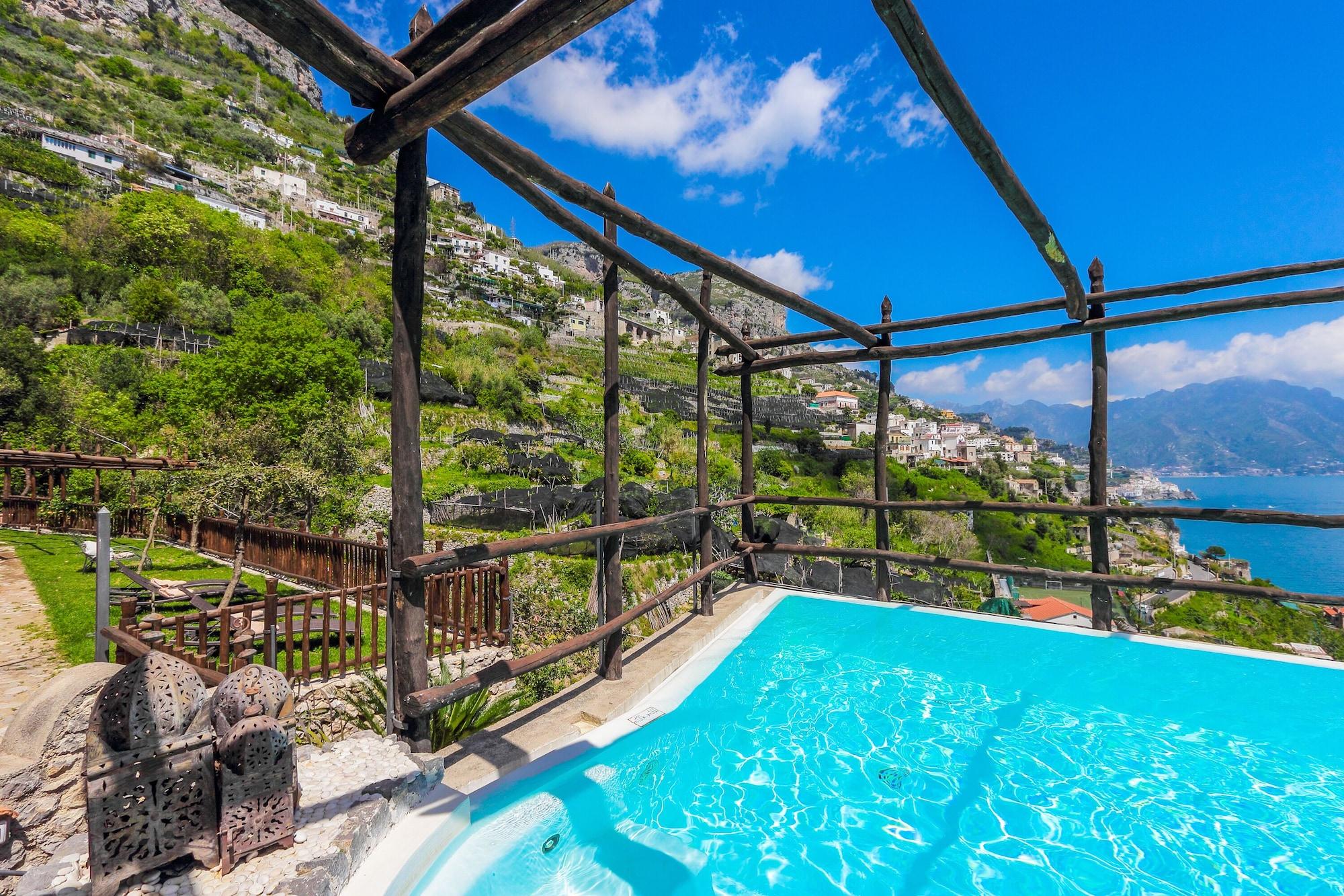 Varios Villa Alba d' Oro - Historic Luxury Villa