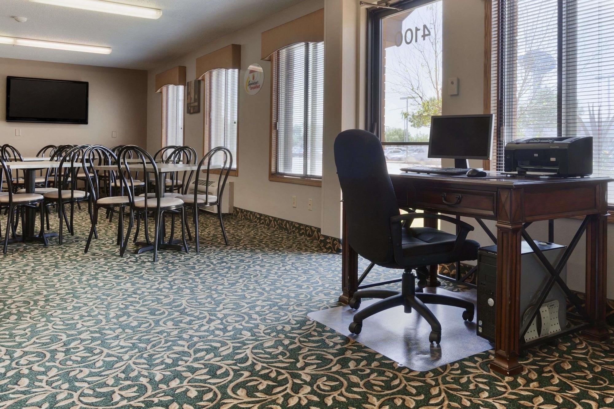 Centro de Negocios Super 8 by Wyndham Sioux Falls/41st Street
