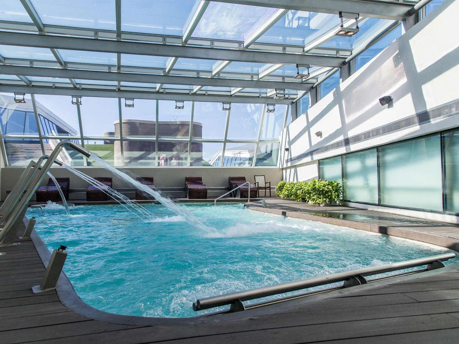 Vista Piscina Pullman City Center Rosario
