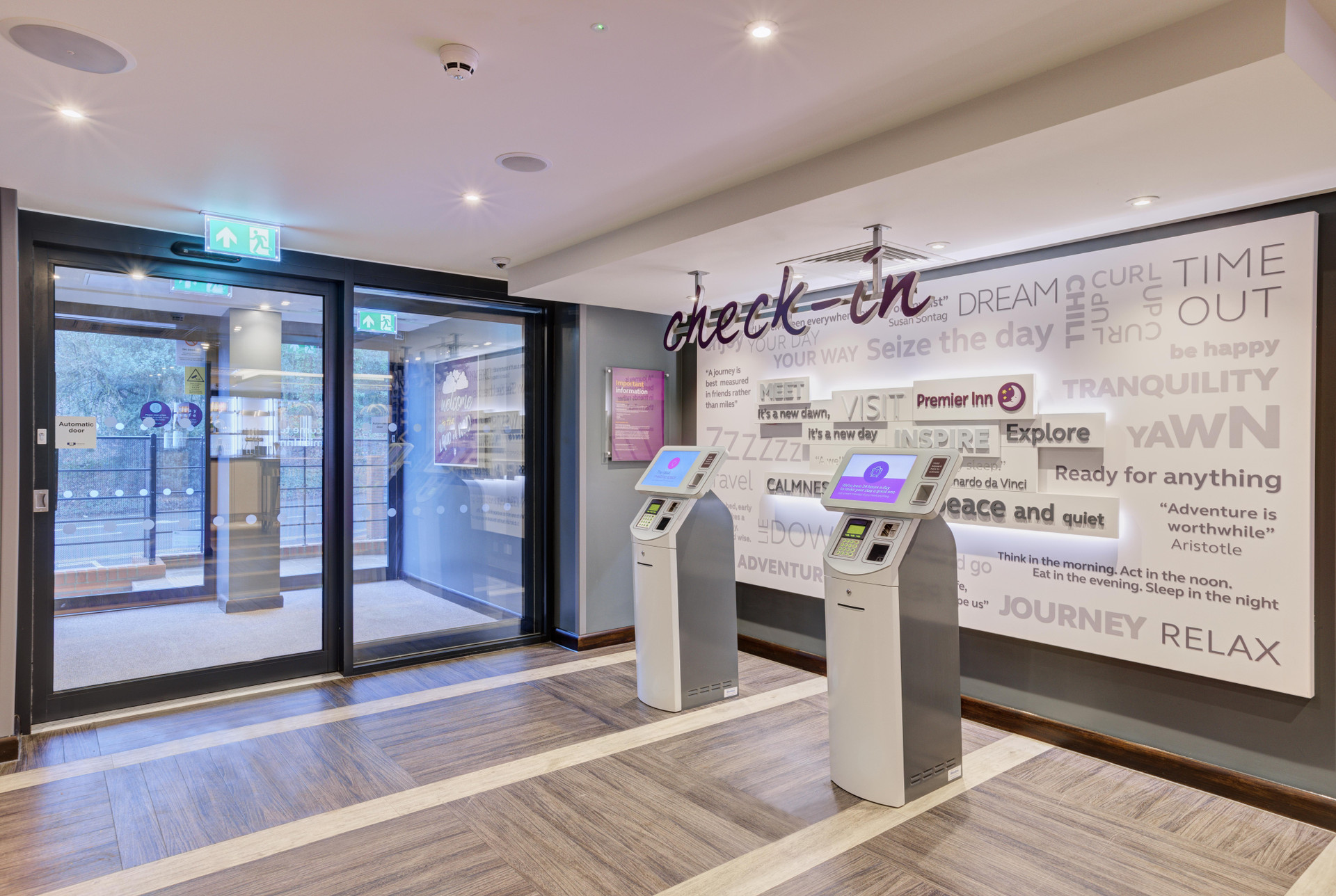 Vista Lobby Premier Inn Royal Tunbridge Wells