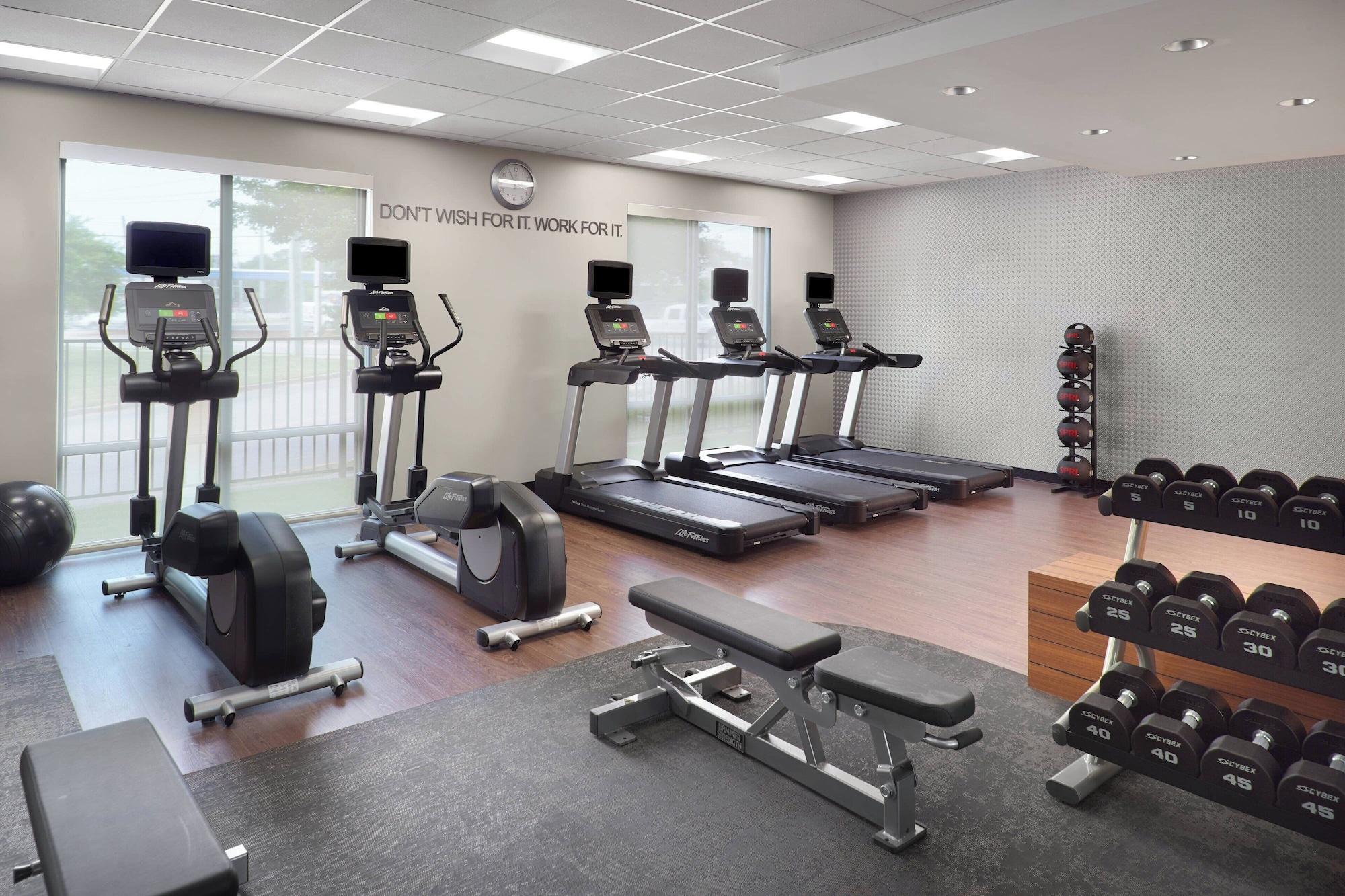 Gimnasio Fairfield by Marriott Inn & Suites Athens-University Area