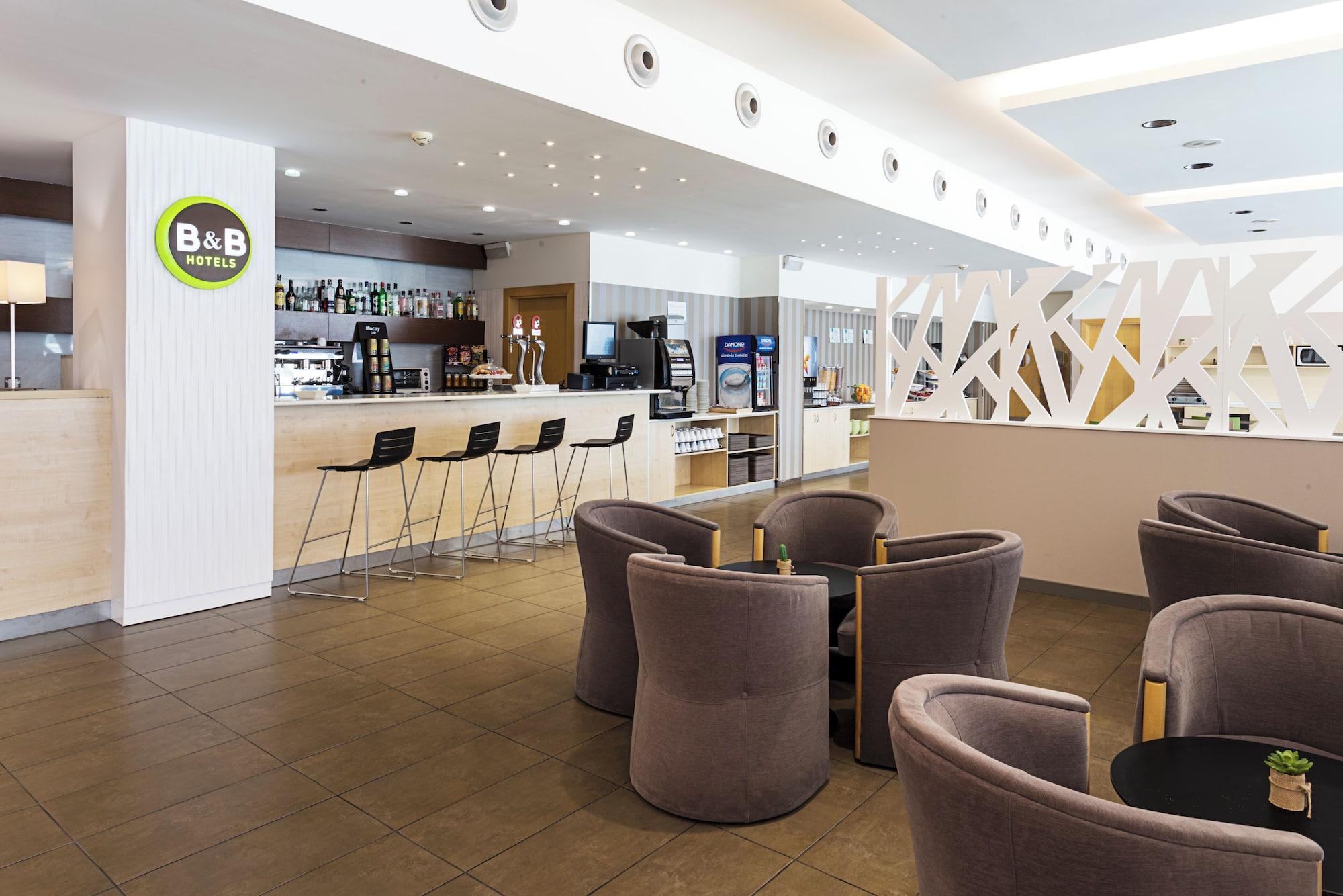 Vista Lobby B&B Madrid Aeropuerto T1 T2 T3