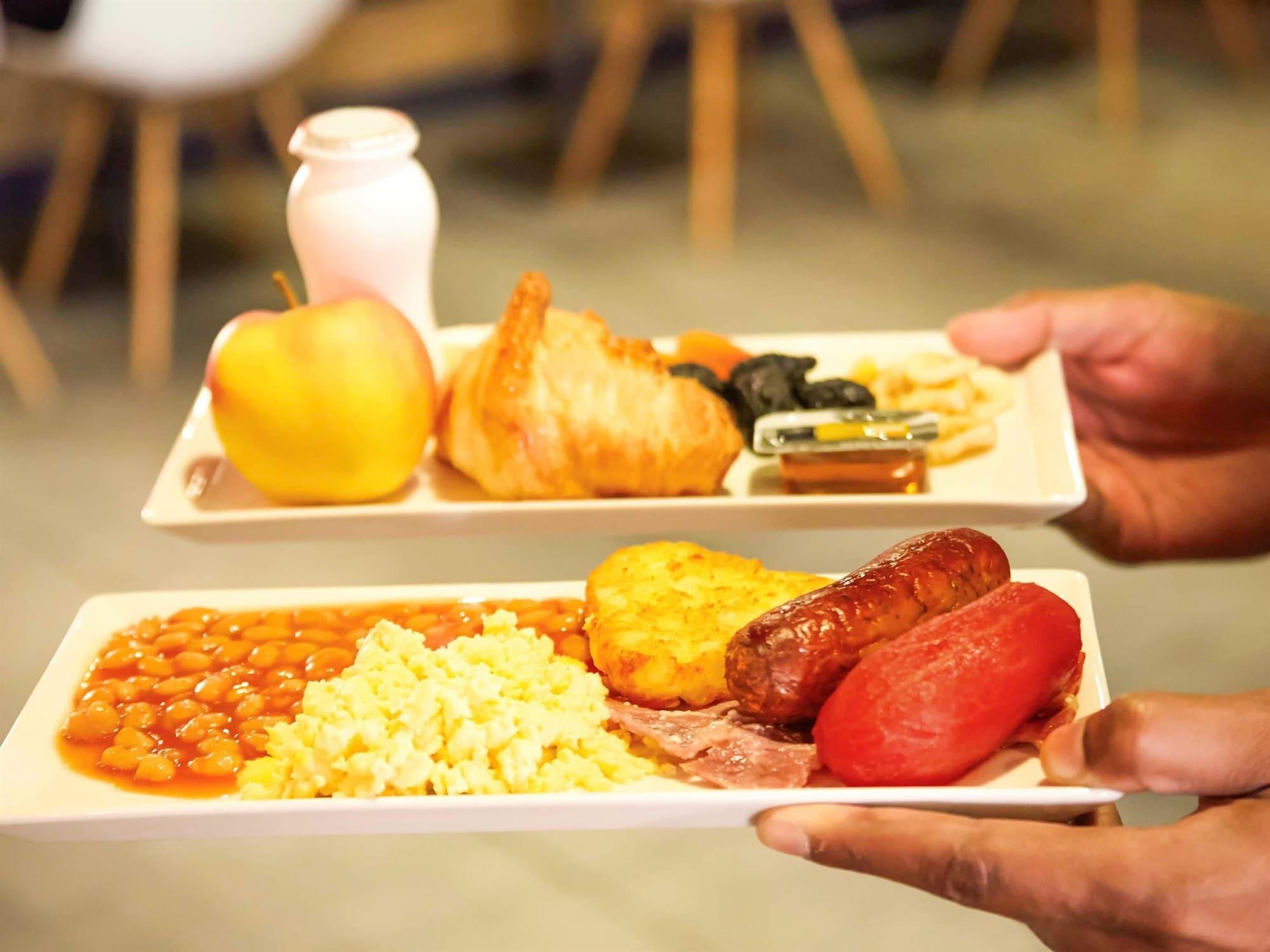 Restaurant ibis London Luton Airport