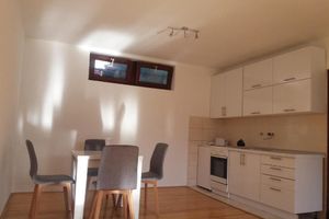 Alquiler Vacacional - Pyramid View Lodge: View of the Pyramid of the Sun in Visoco, Bosnia-Herzegovina