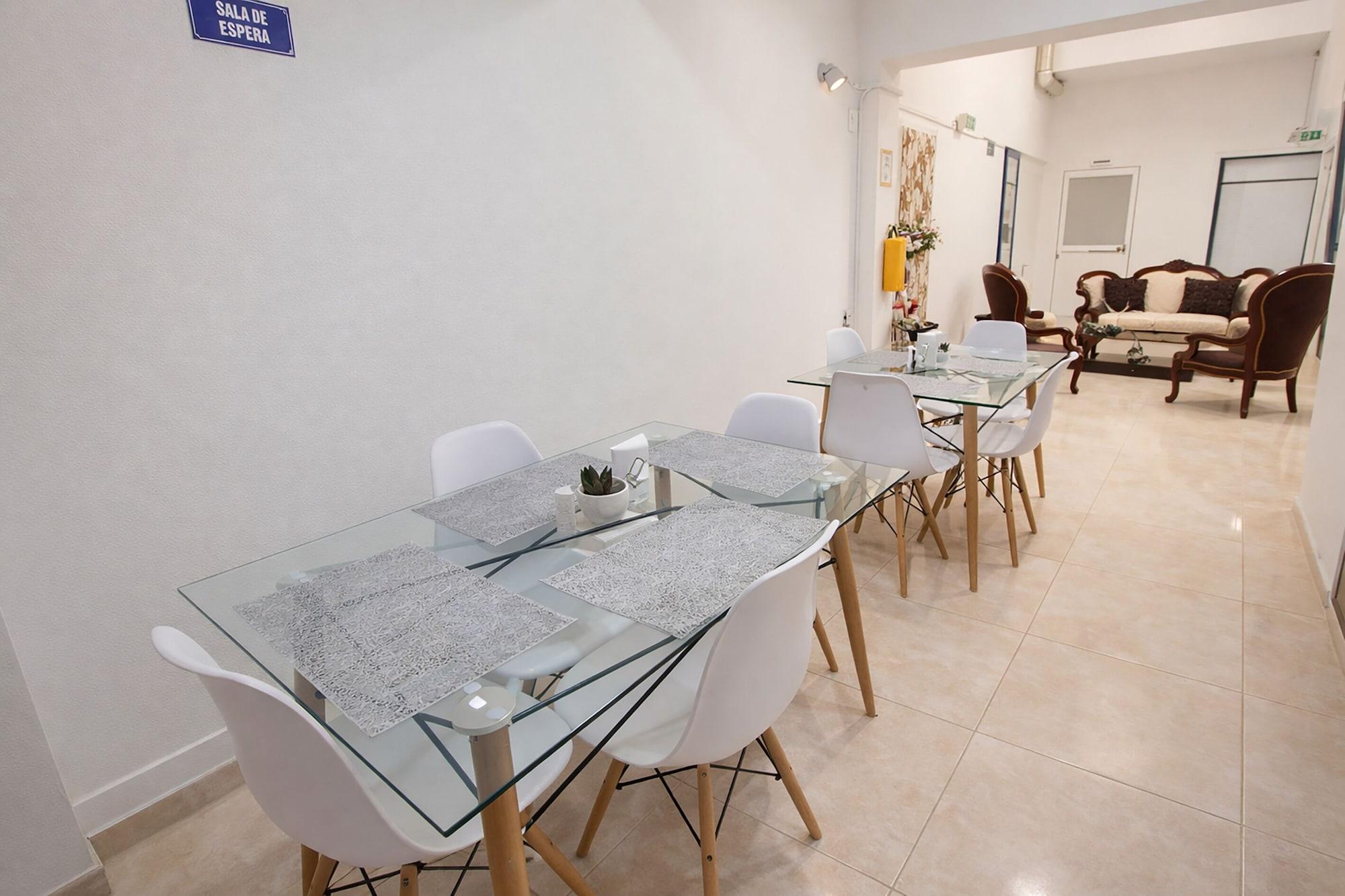 Restaurant Zuray Hostal & Recovery House