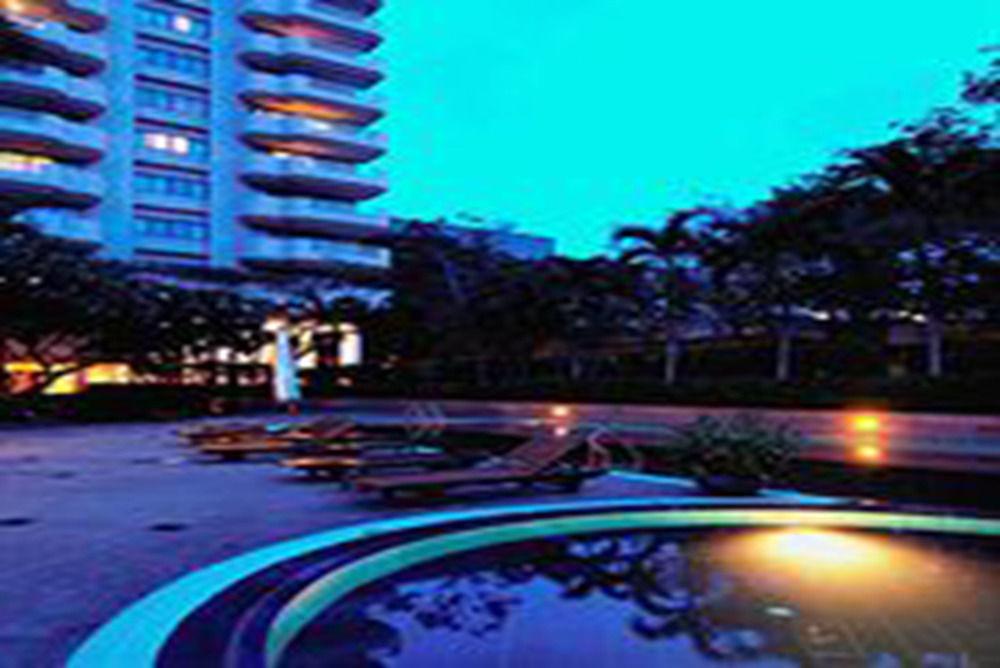 Vista Piscina Pantip Suites Sathorn