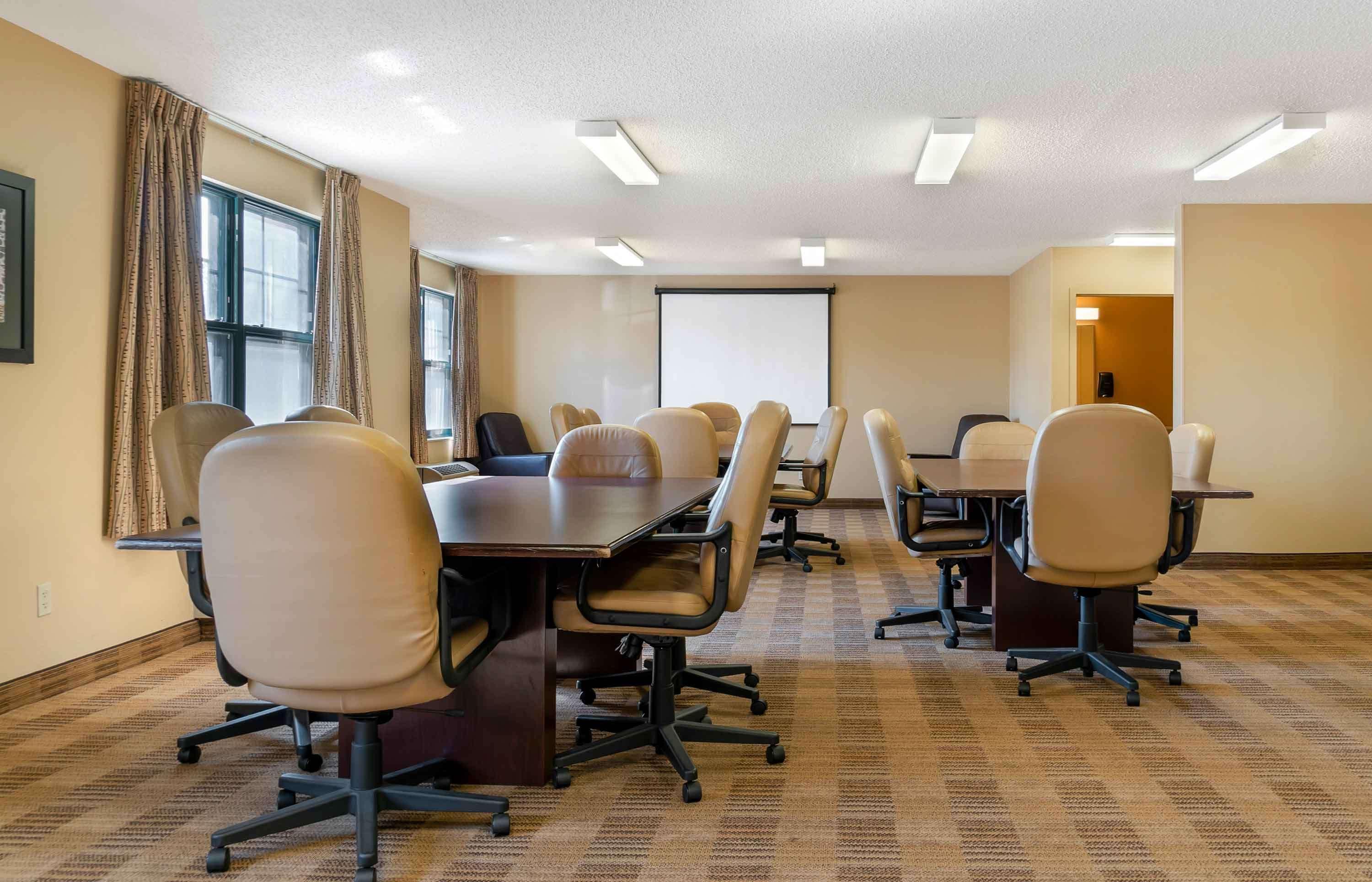Sala de Reuniones Extended Stay America Suites Detroit Canton