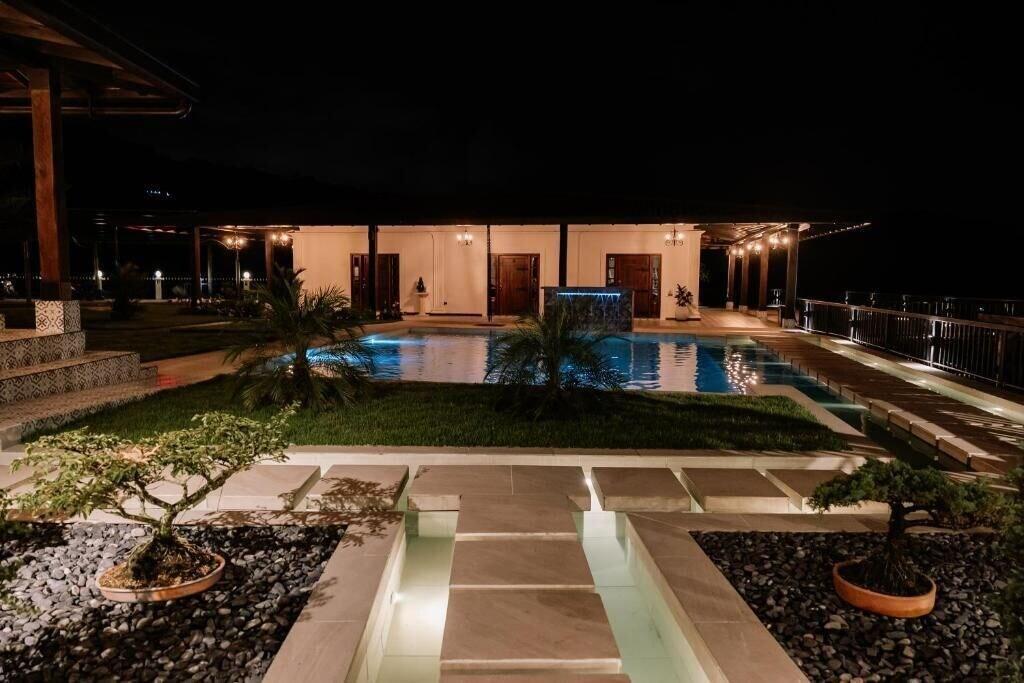 Vista Piscina catleya royal club