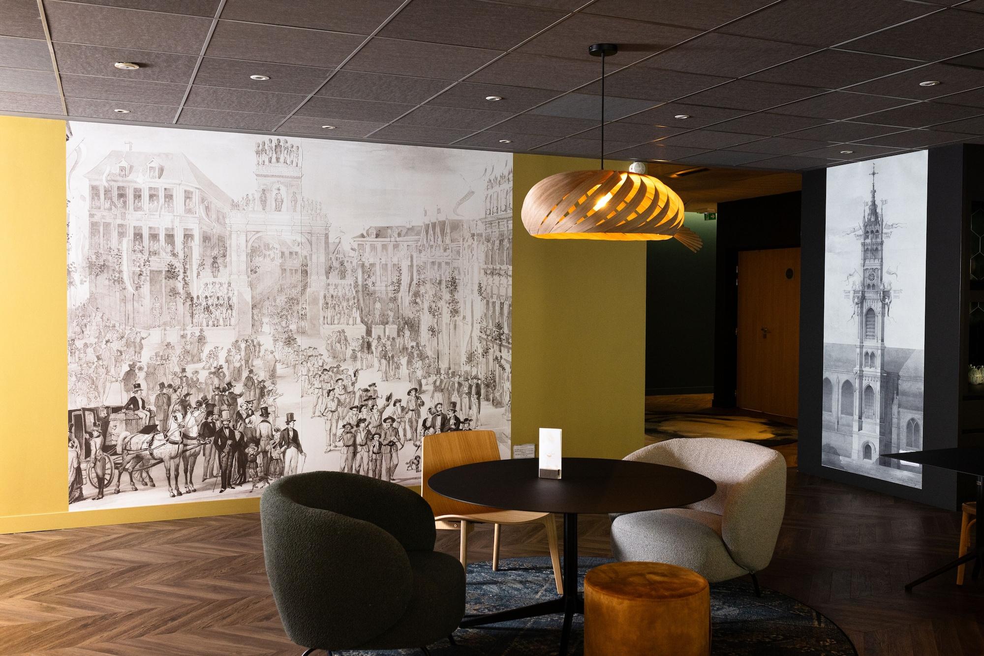 Vista Lobby Mercure Valenciennes Centre