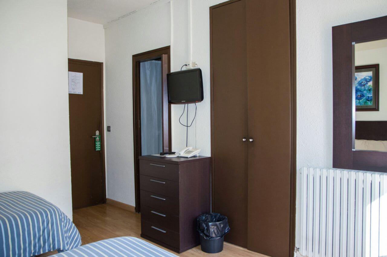 Set de Habitación Hostal Cal Forner
