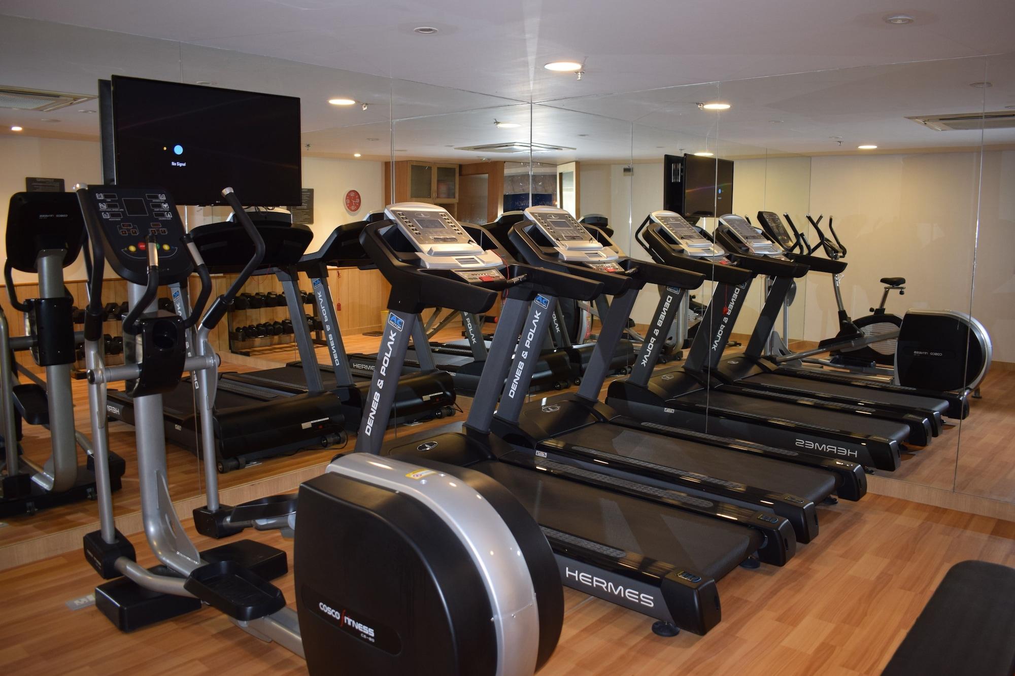 Gimnasio Holiday Inn Express Ahmdabad Prahlad Nagar by IHG