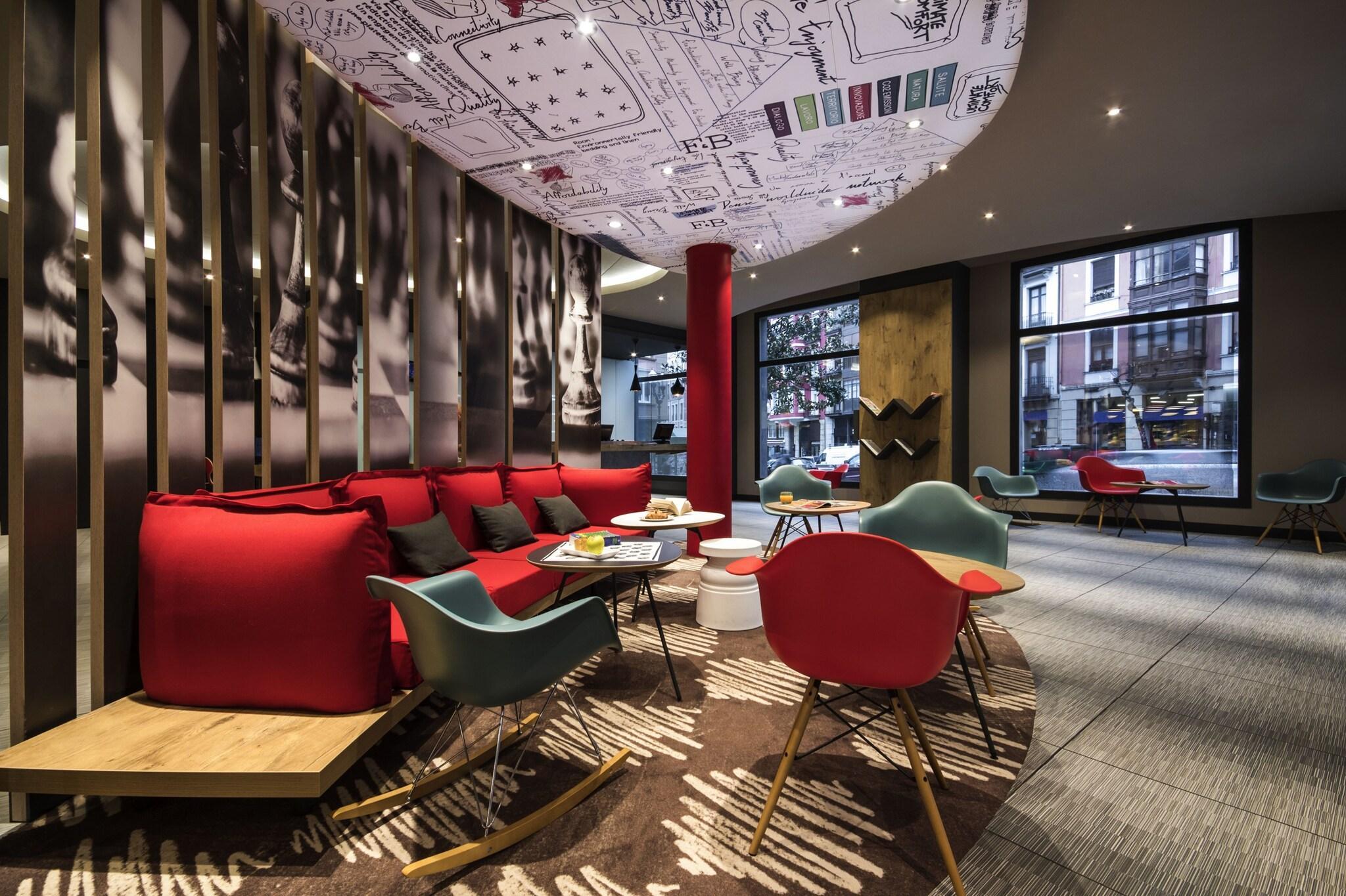 Vista Lobby ibis Bilbao Centro