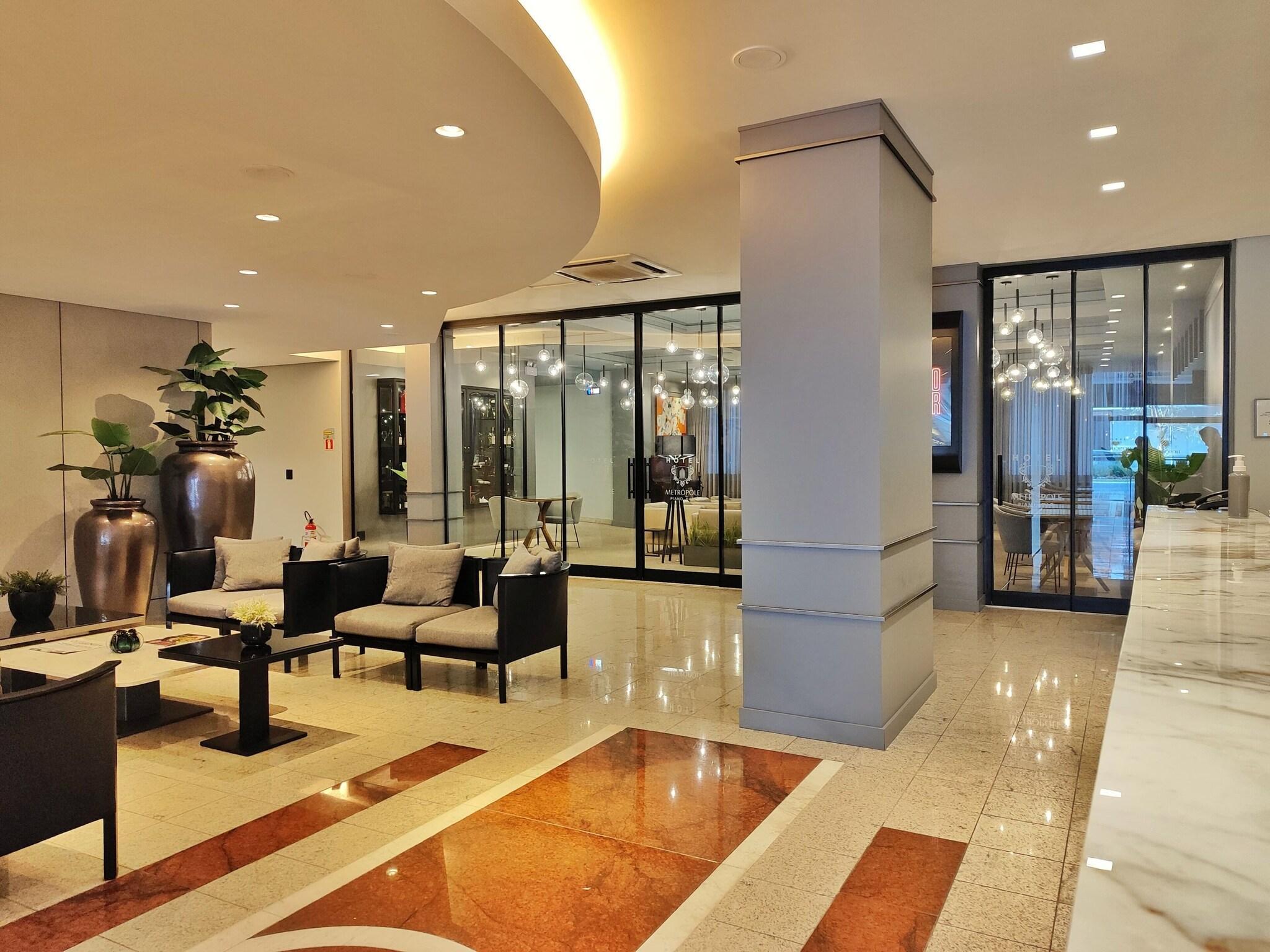 Vista Lobby Hotel Metrópole Maringá