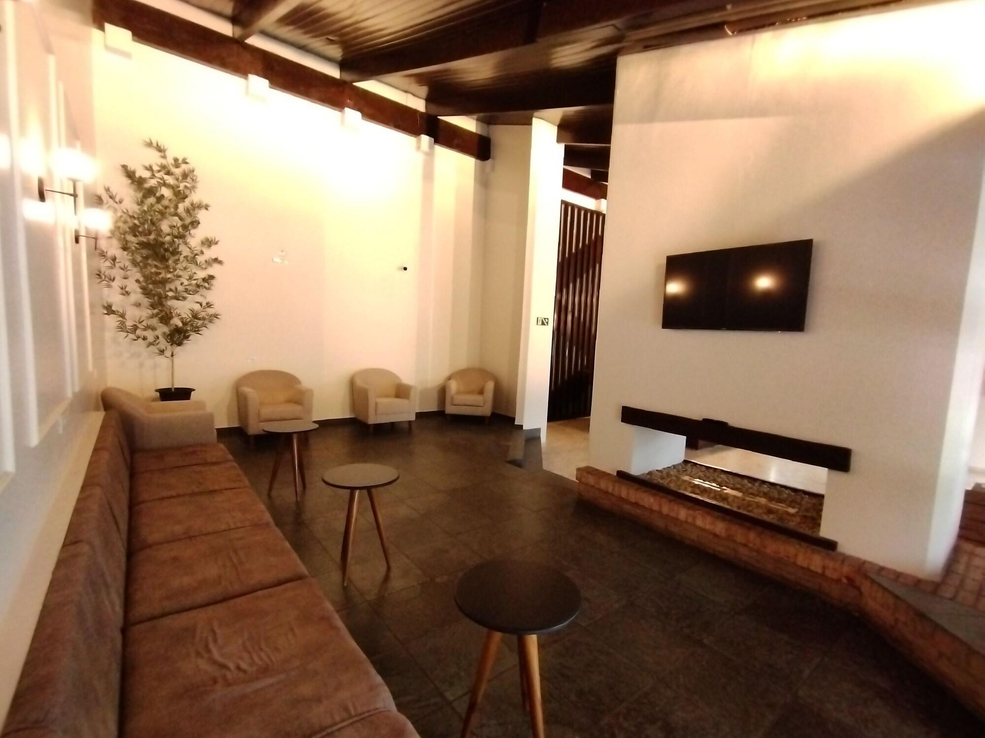Vista Lobby Essência Hotel Francisco Beltrão