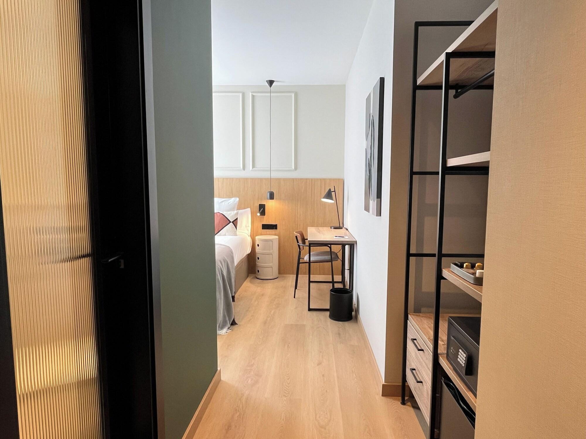 Habitación Feelathome Cortes