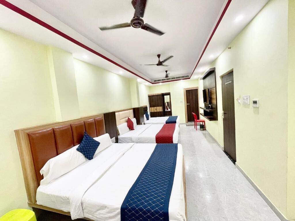 Varios Hotel LV Palace - near Ghats & Temples