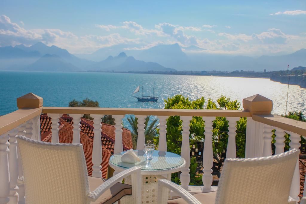 Playa Bacchus Pension