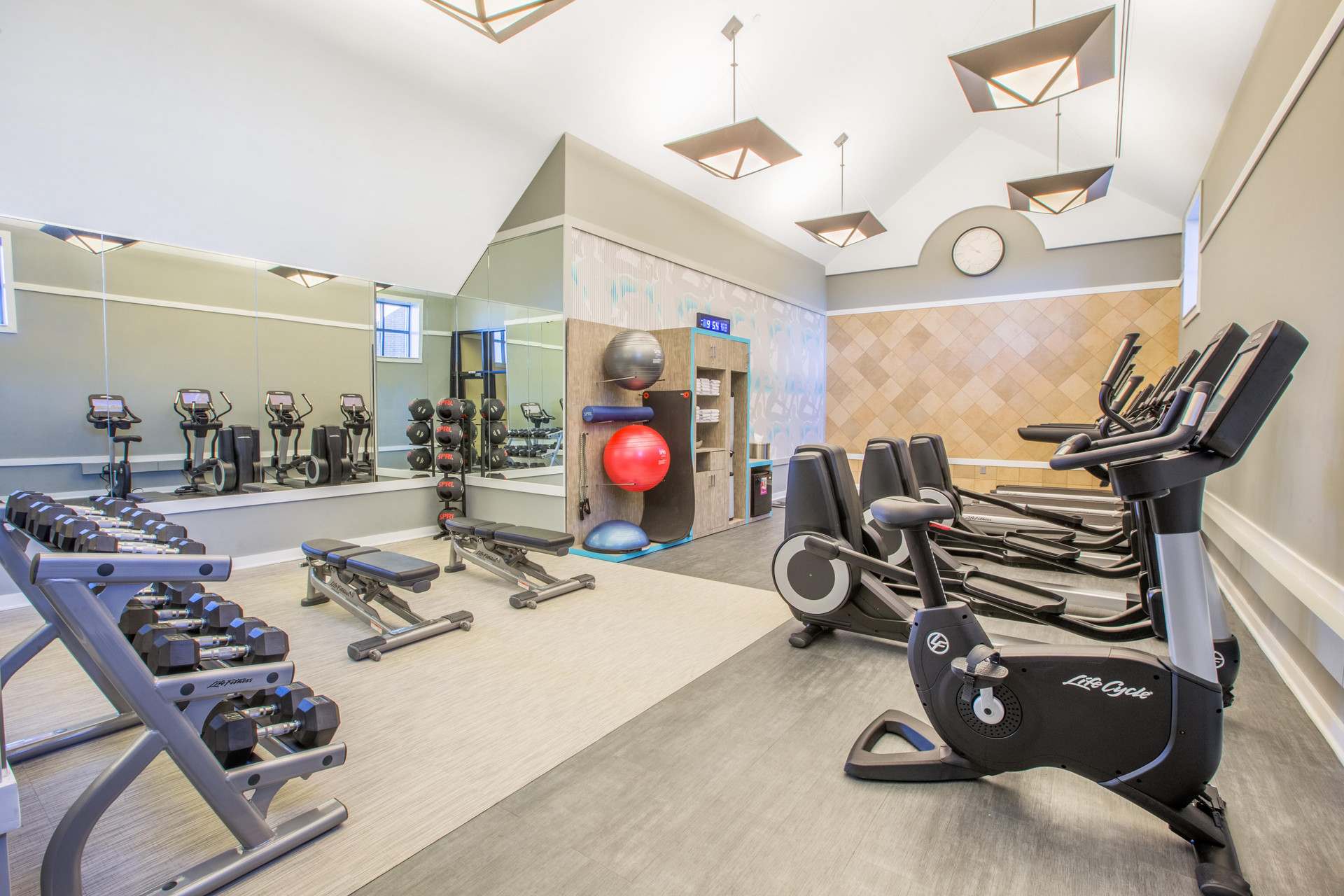 Gimnasio Crowne Plaza Lansing by IHG