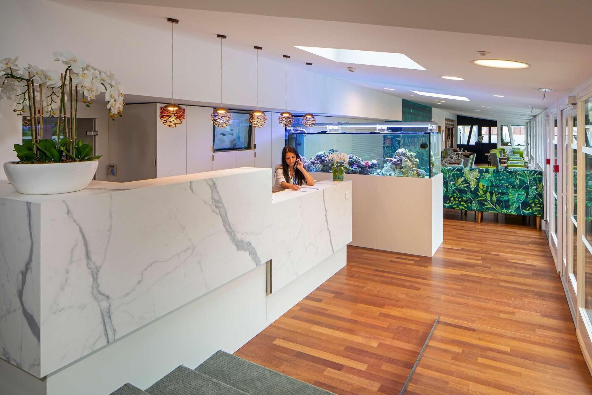 Vista Lobby Au Cygne