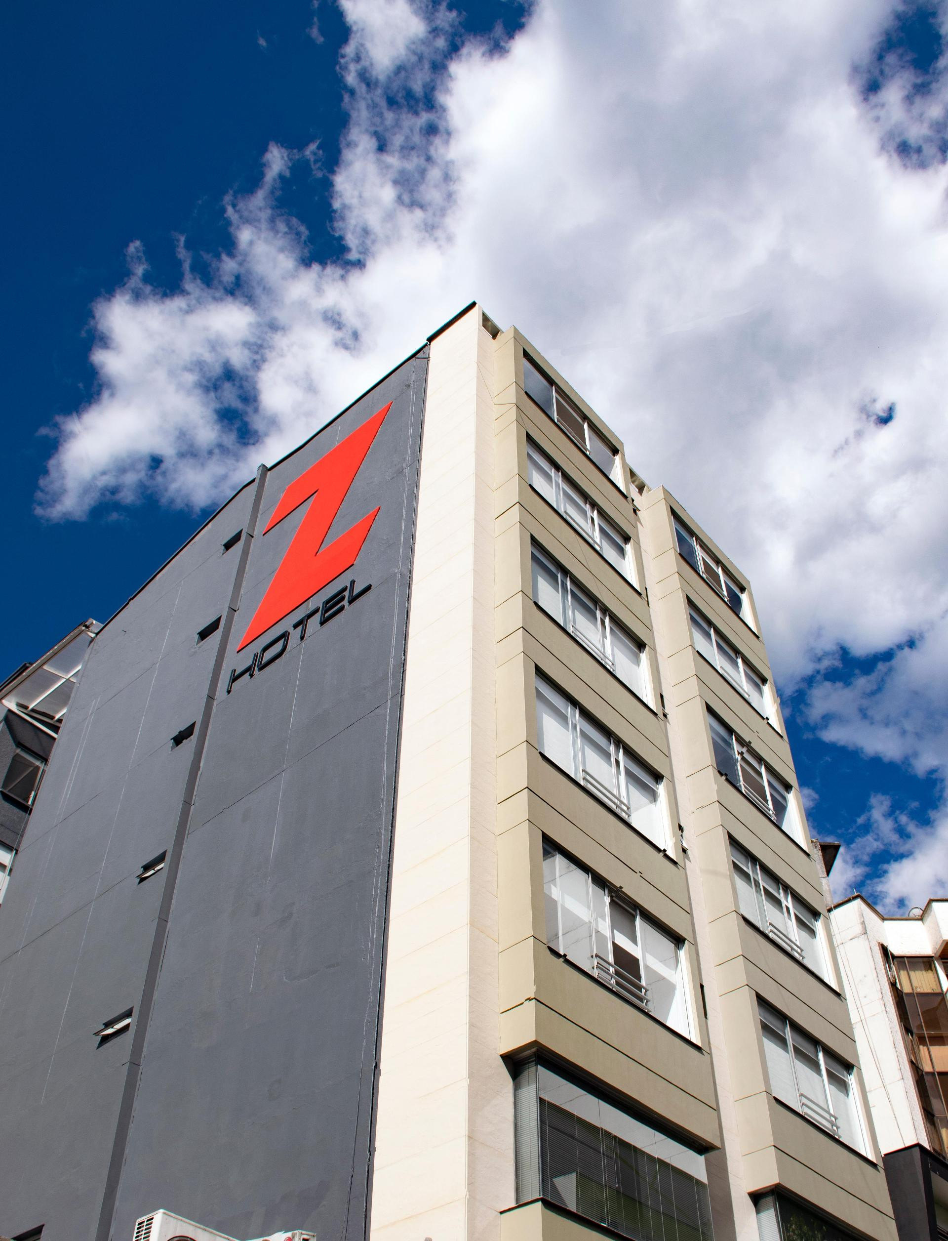 Vista Exterior Hotel Zuldemayda