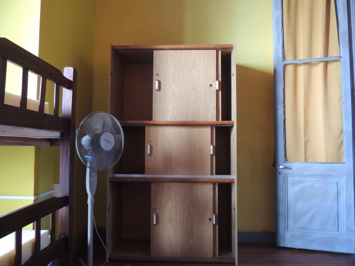 Equipamiento de Habitación Acá me Quedo Hostel