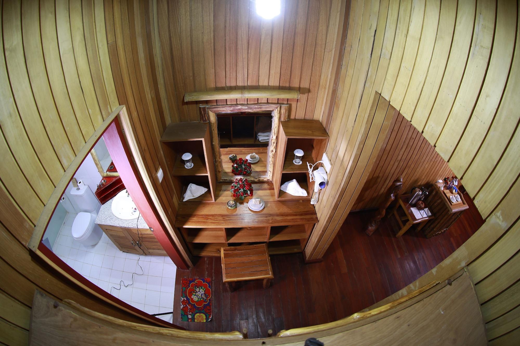 Set de Habitación KMA Shwe Pyi Bago Resort