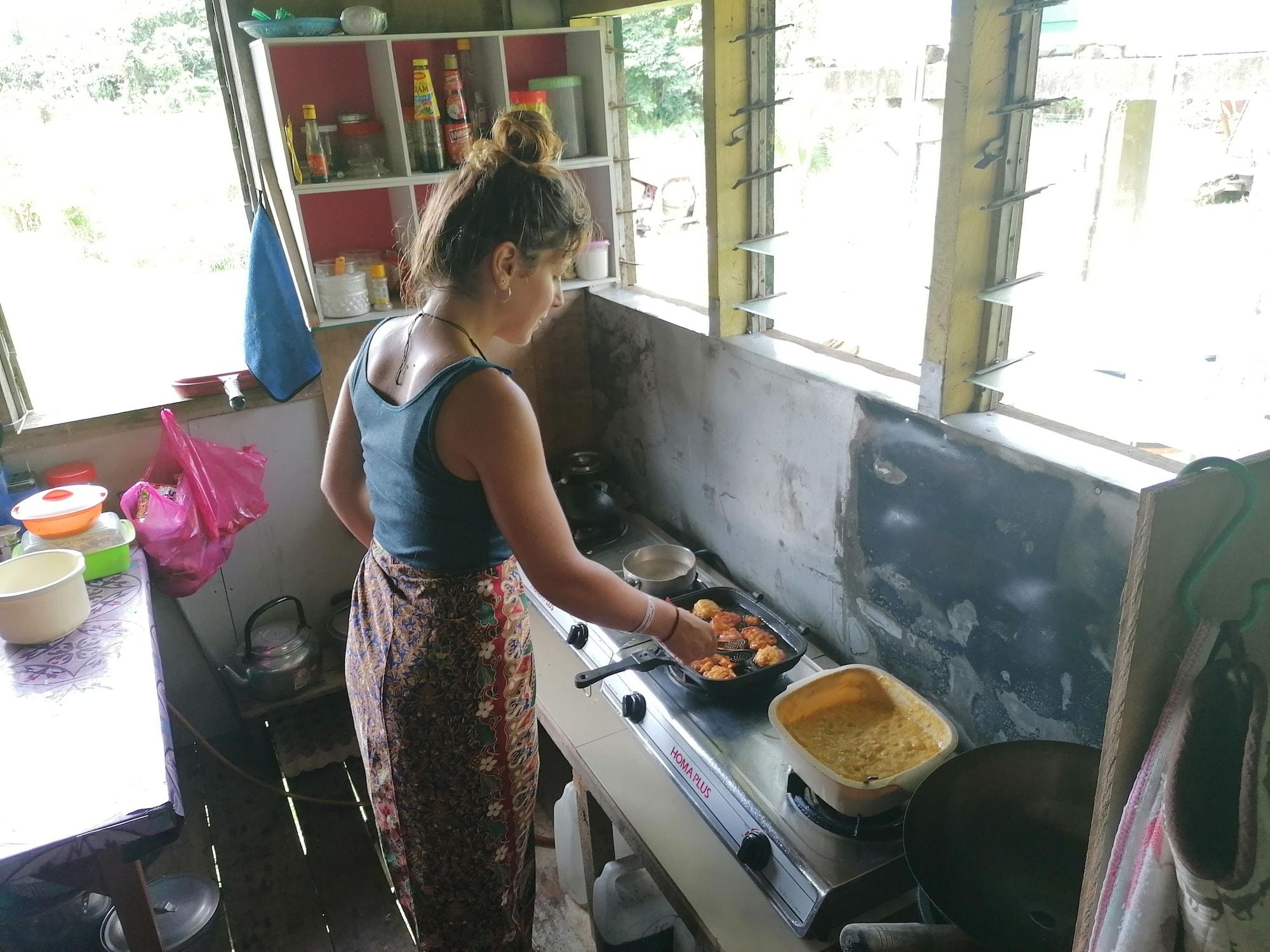 Restaurant Mulu Diana Homestay